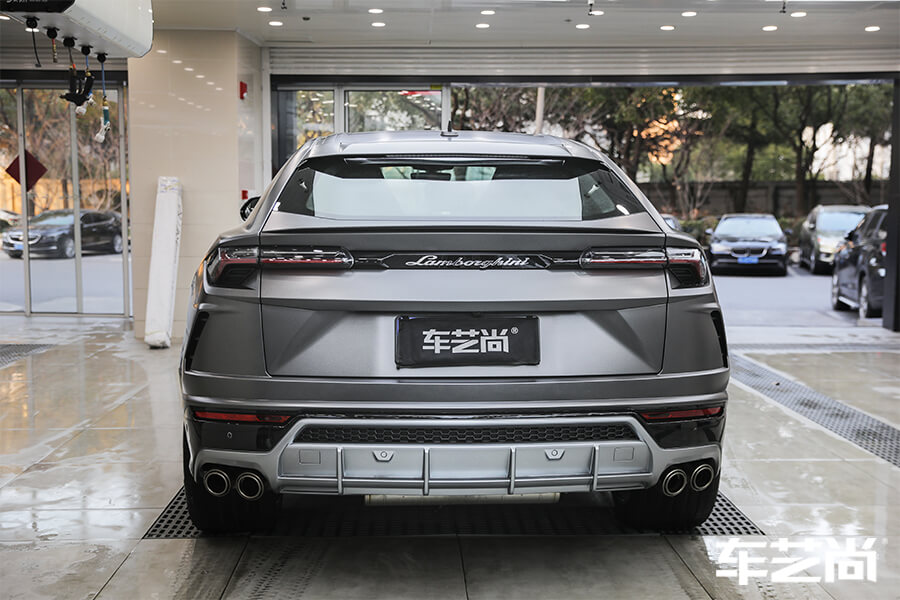 兰博基尼URUS装贴威固隐形车衣流程（16）