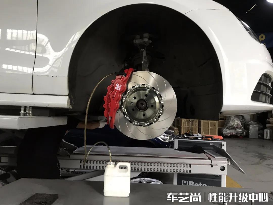 AP卡钳与布雷博刹车片刹车盘12