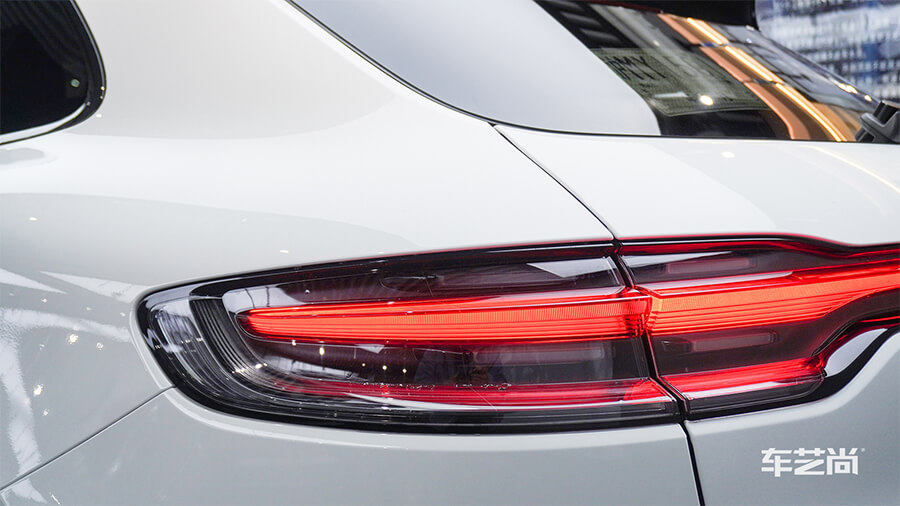 保时捷麦肯施工威固隐形车衣案例施工展示（9）