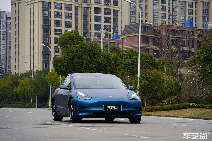 特斯拉Model 3改哑光碧蓝色后效果怎么样？（图八）