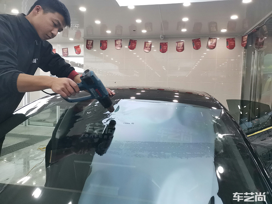 特斯拉Model 3施工威固隔热膜过程展示（图六）