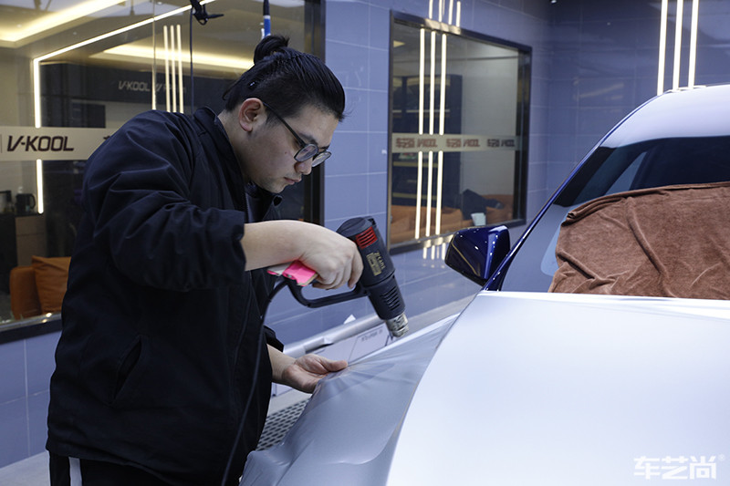 特斯拉改色电光金属银效果怎么样？（施工中 图四）