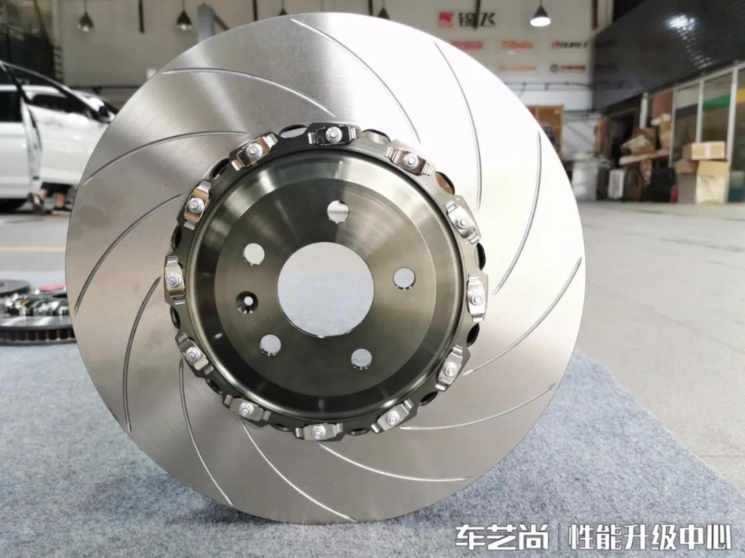 AP卡钳与布雷博刹车片刹车盘3