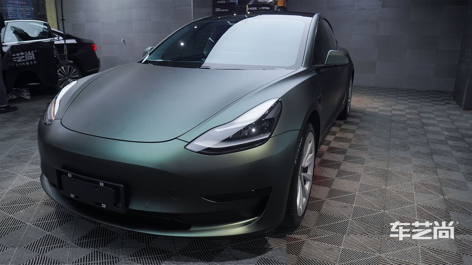 特斯拉贴什么颜色的改色膜好看？（2）