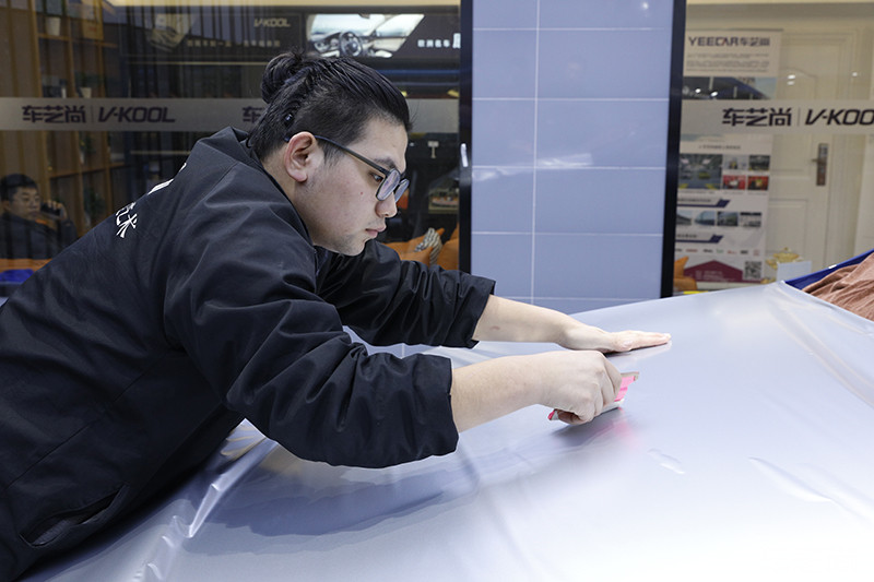 特斯拉改色电光金属银效果怎么样？（施工中 图一）