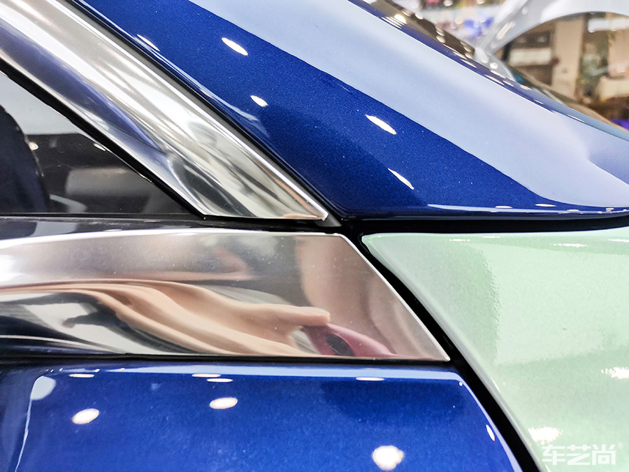 特斯拉施工冰棱绿改色膜好看吗？（施工前 图五）