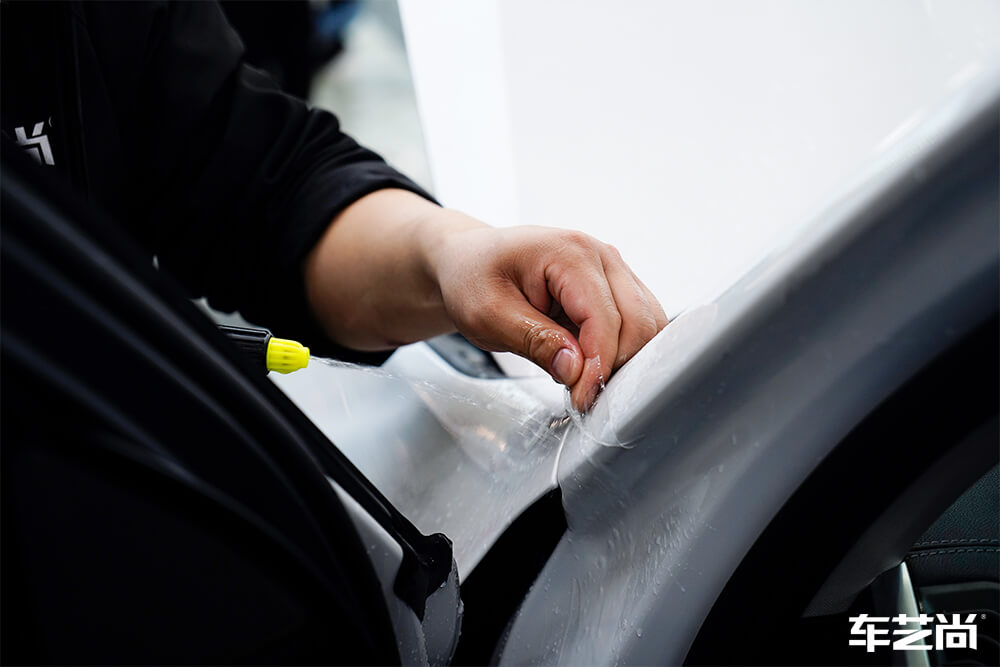 宝马iX3装贴威固隐形车衣全车装贴，流程展示（8）
