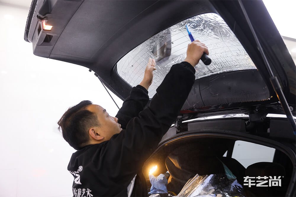 奔驰 GLC300L施工威固隔热膜案例展示（6）