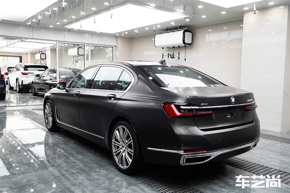 宝马7系装贴威固隐形车衣，施工流程展示（12）