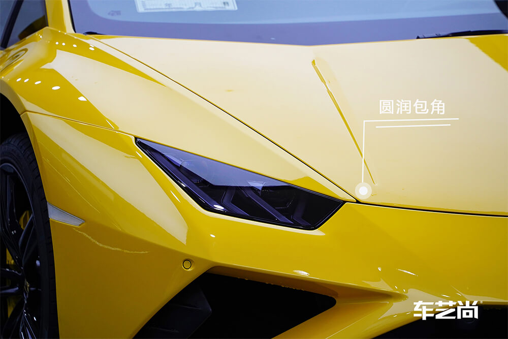 兰博基尼URUS装贴威固隐形车衣施工流程（8）