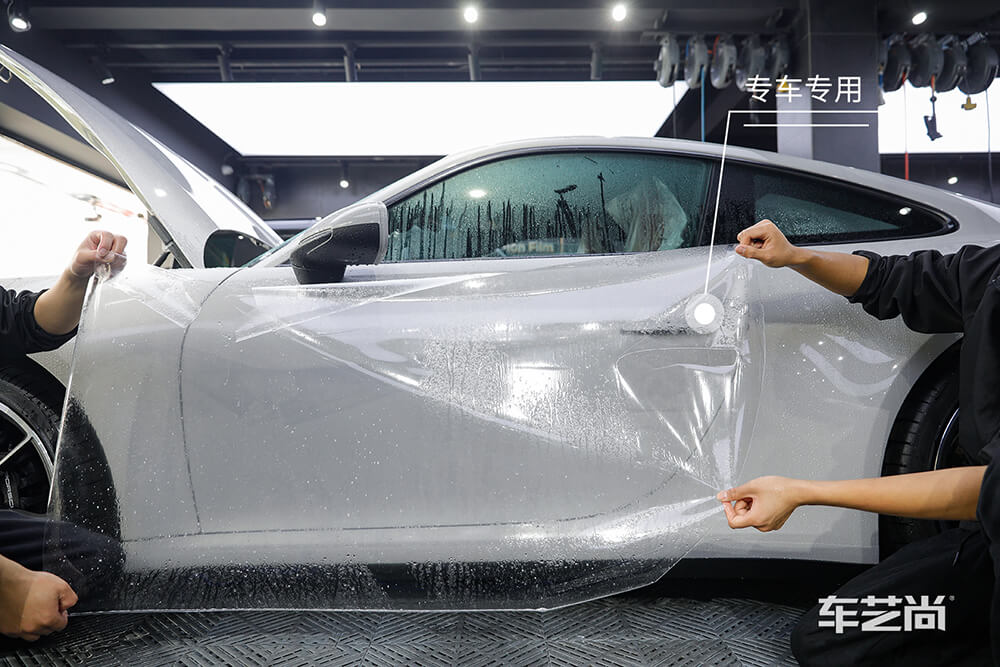 保时捷911施工威固漆面保护膜过程展示（图三）
