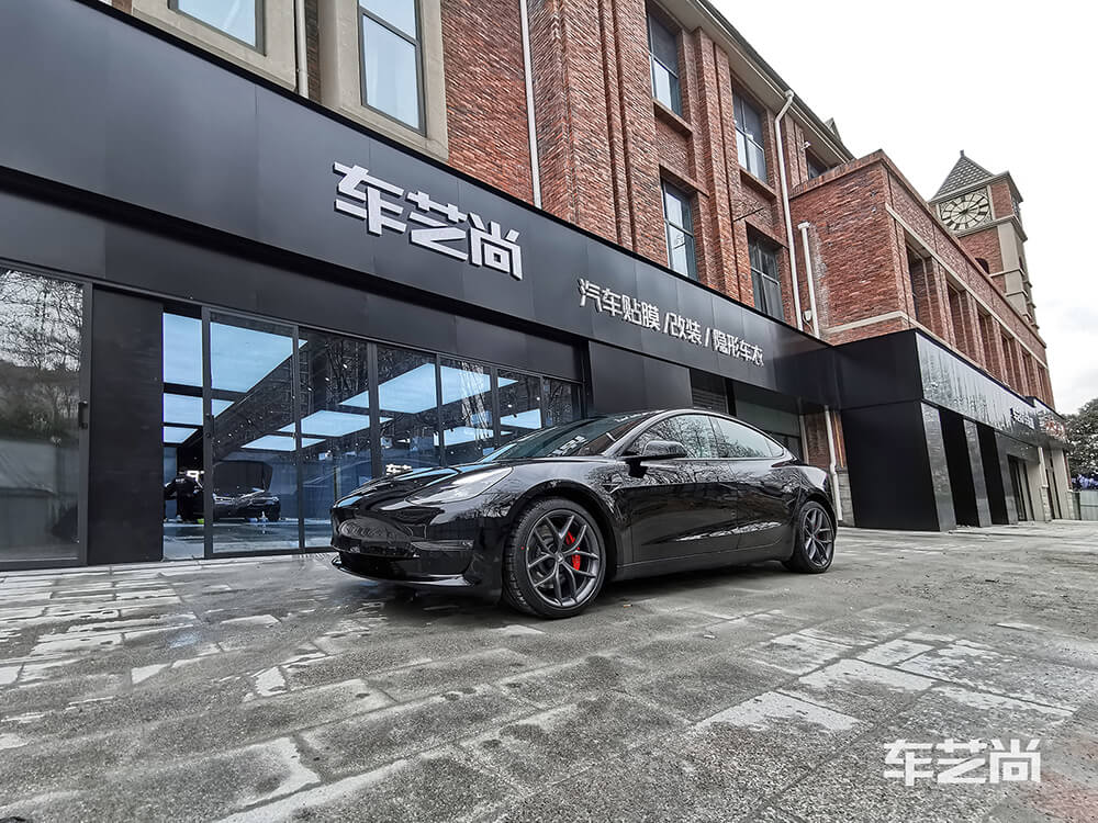特斯拉Model 3装贴火山灰色改色膜效果展示（施工前）