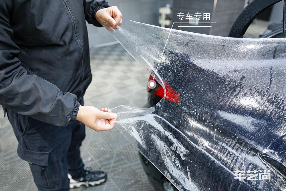 宝马5系装贴威固漆面保护膜过程展示（图五）