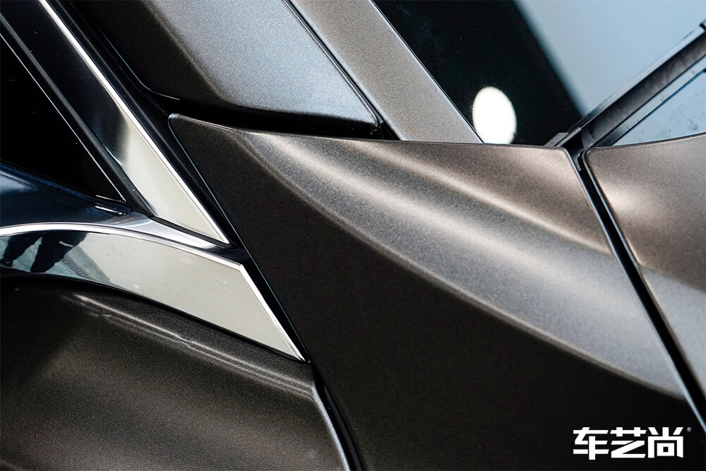 宝马7系装贴威固隐形车衣，施工流程展示（9）