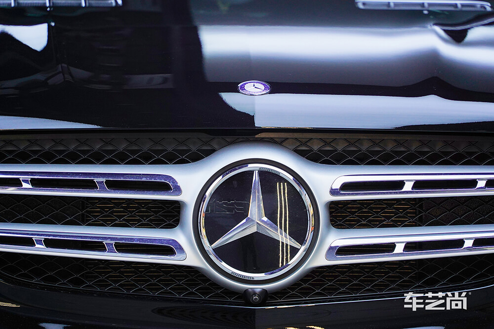 奔驰GLS装贴威固漆面保护膜效果展示（图三）