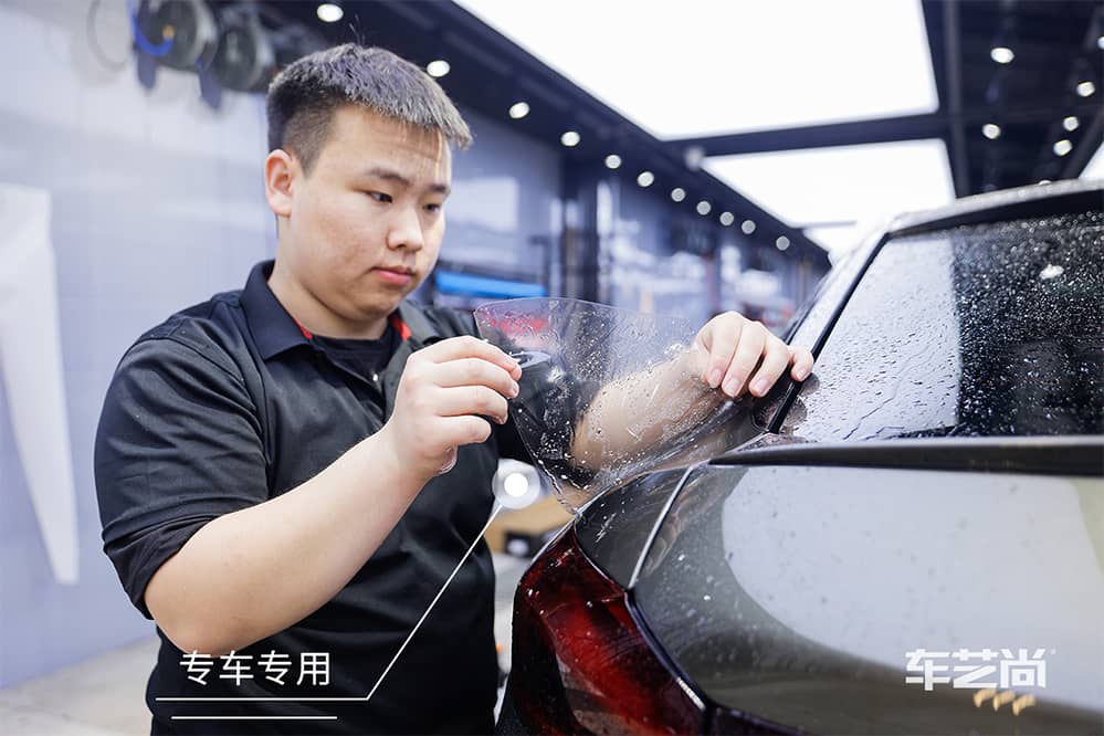 宝马X6施工威固漆面保护膜过程及效果展示（图七）