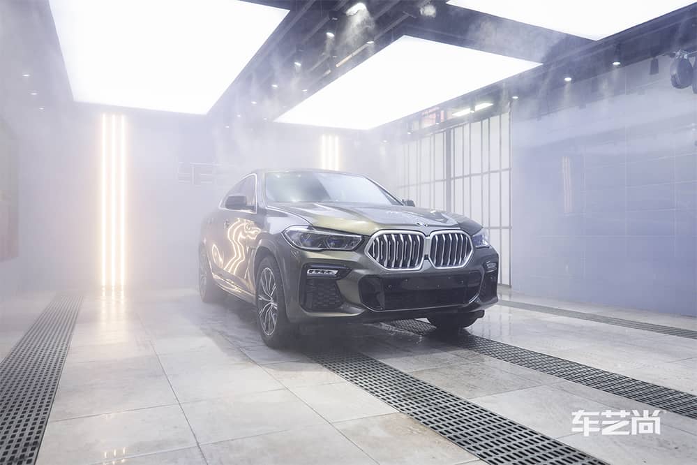 宝马X6施工威固漆面保护膜过程及效果展示（图二）