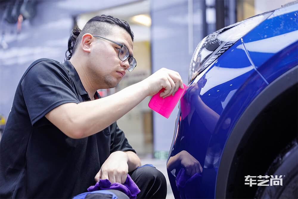 林肯冒险家施工威固漆面保护膜施工过程（十二）