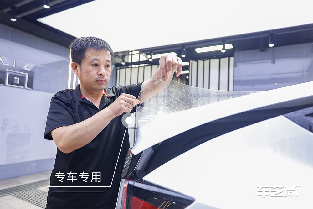 特斯拉ModelY白色施工威固漆面保护膜过程及效果展示（图十四）