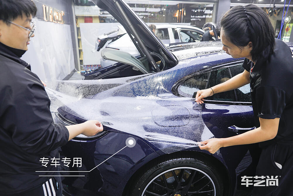 保时捷帕拉梅拉施工威固漆面保护膜过程展示（图四）
