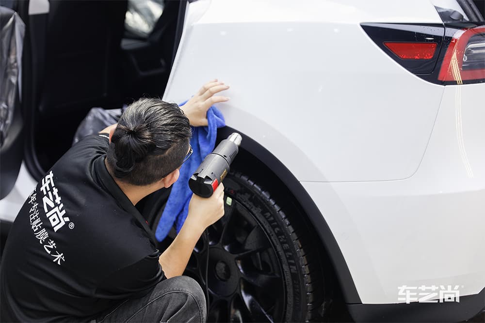 特斯拉ModelY白色施工威固漆面保护膜过程及效果展示（图十九）