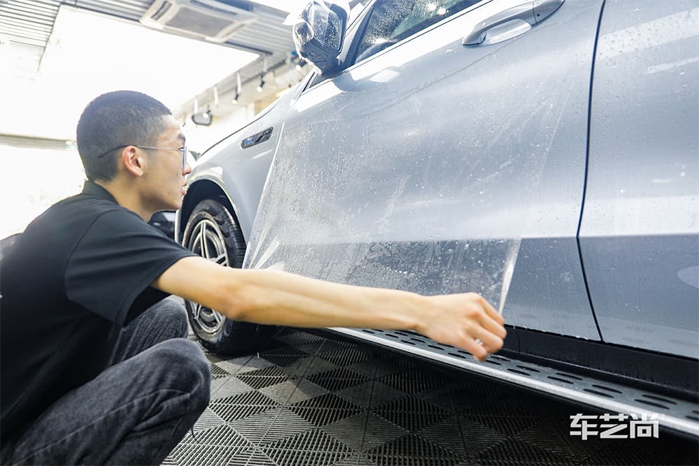 奔驰EQC 时空银 施工威固漆面保护膜过程及效果展示（图八）