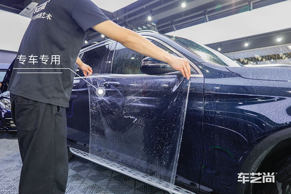 奔驰GLC300L施工威固漆面保护膜过程展示（二）