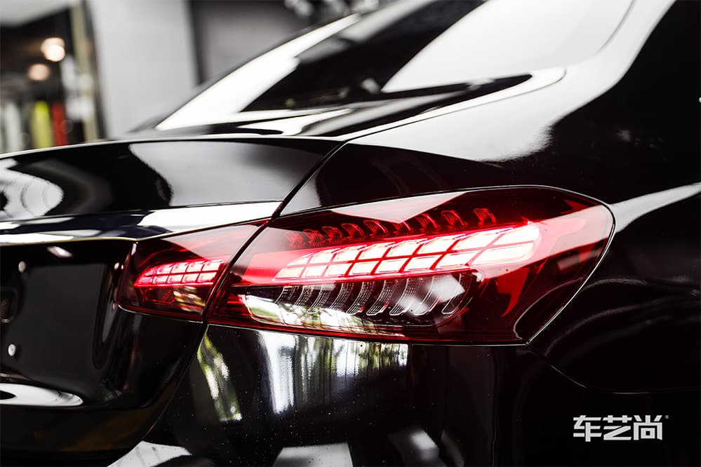 奔驰E300L黑色施工ROLIPS隐形车衣流程及效果展示（图三二）