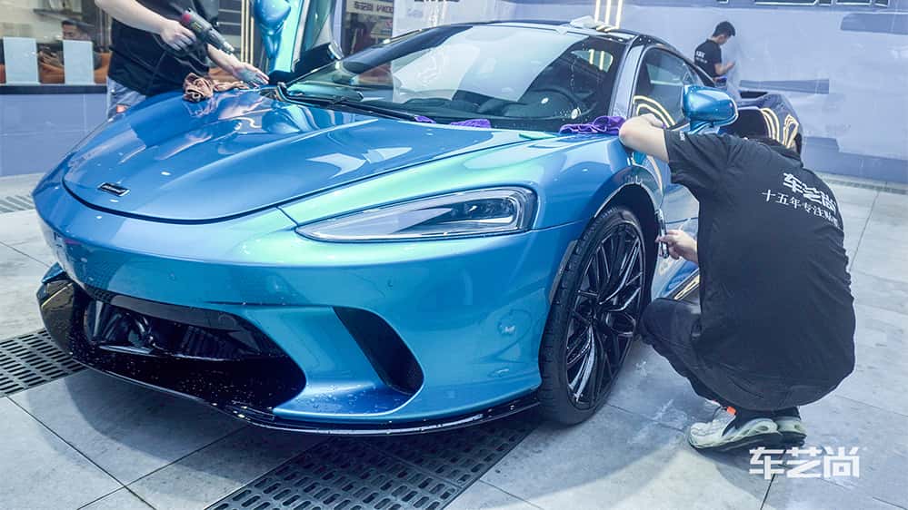 迈凯伦 GT 蓝色施工威固漆面保护膜流程及效果展示（图一五）