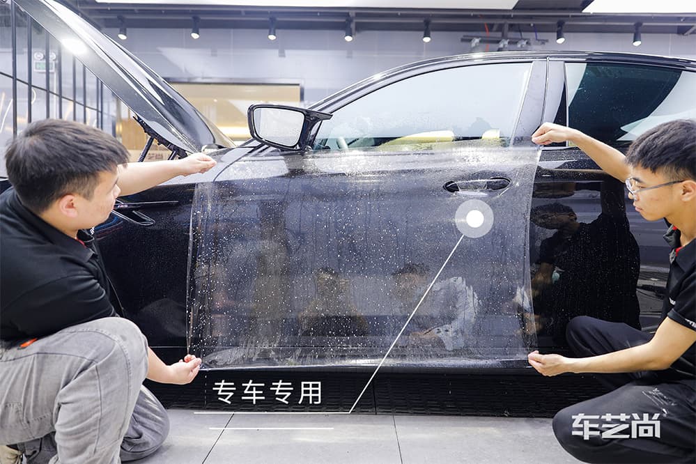 宝马M5黑色施工威固漆面保护膜过程及效果展示（图八）