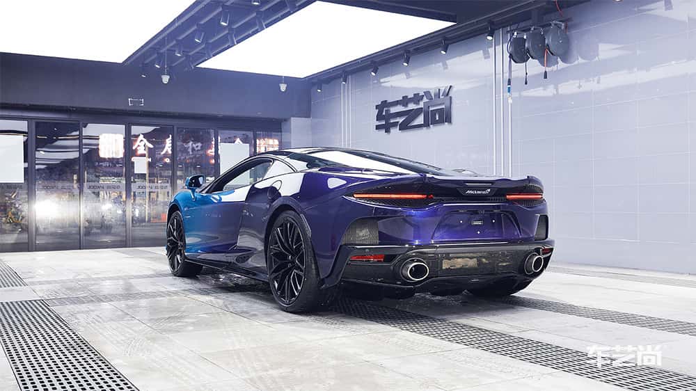 迈凯伦 GT 蓝色施工威固漆面保护膜流程及效果展示（图三七）