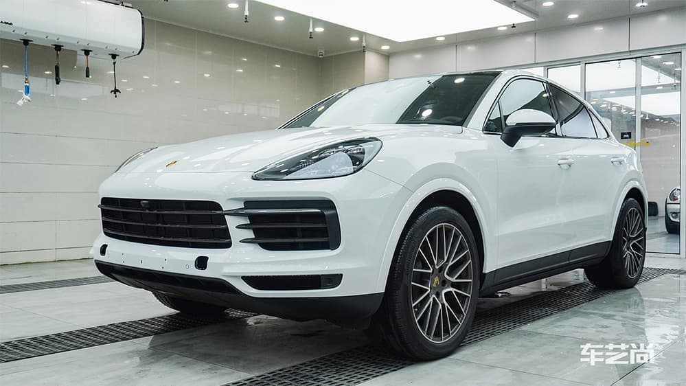 保时捷卡宴白色施工威固漆面保护膜流程及效果展示（图三五）