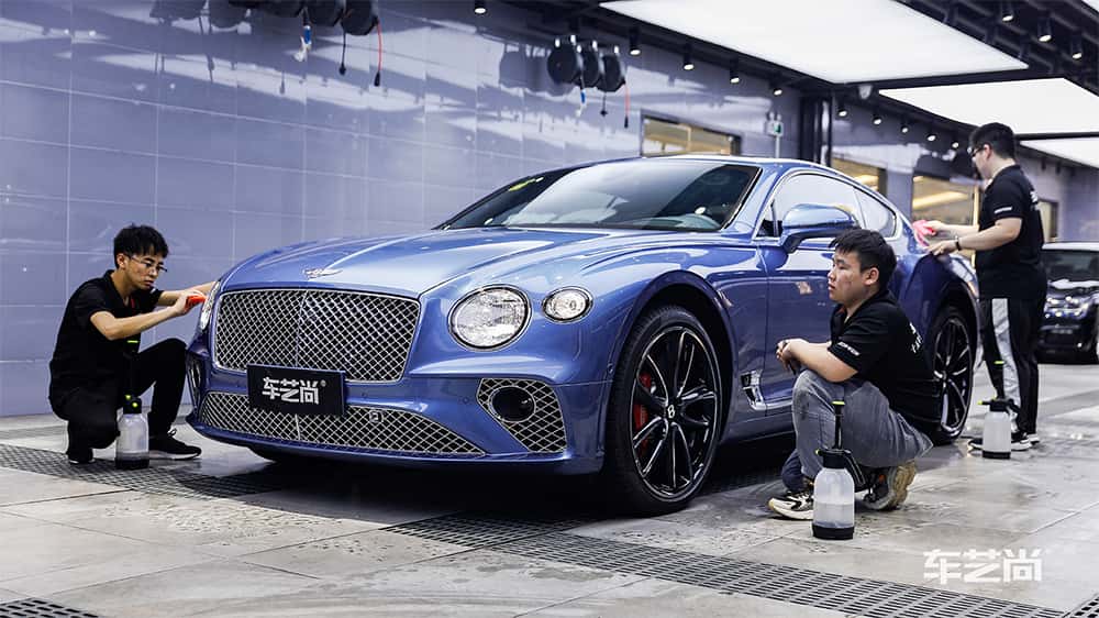 宾利蓝色施工威固漆面保护膜流程及效果展示（图二）