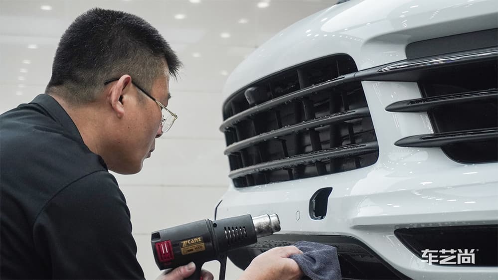 保时捷卡宴白色施工威固漆面保护膜流程及效果展示（图三一）