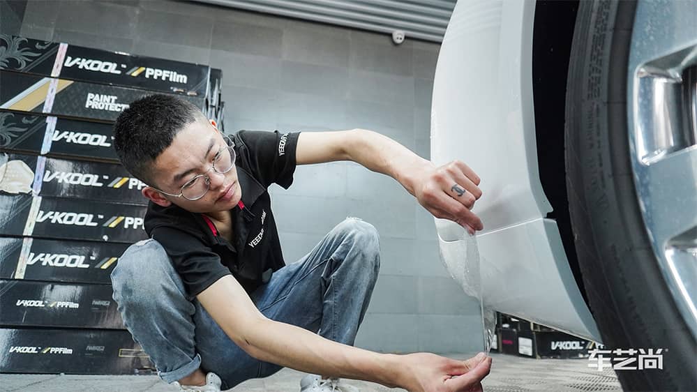 劳斯莱斯幻影白色施工威固漆面保护膜过程及效果展示（图七）