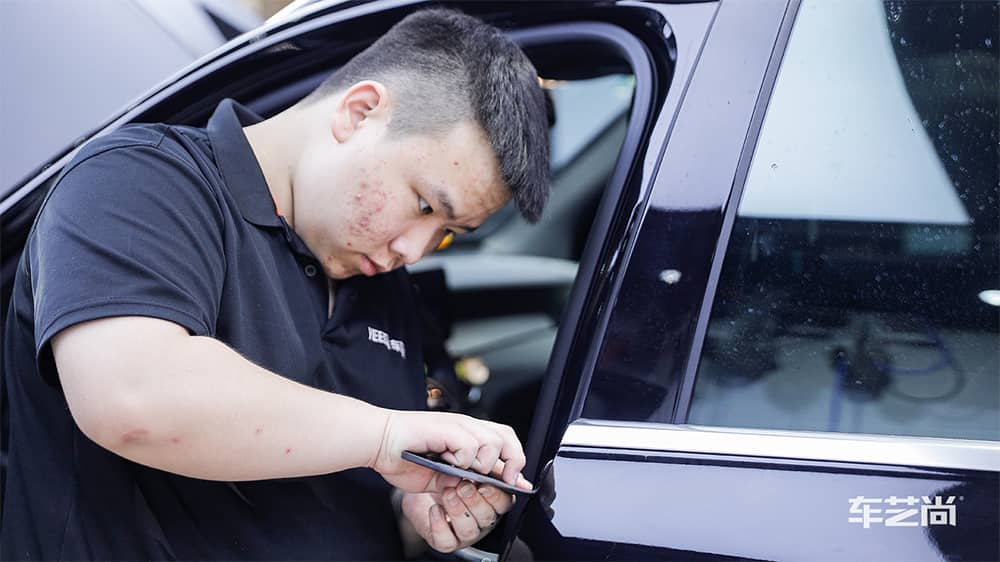 奔驰GLC260黑色施工威固漆面保护膜流程及效果展示（图一四）