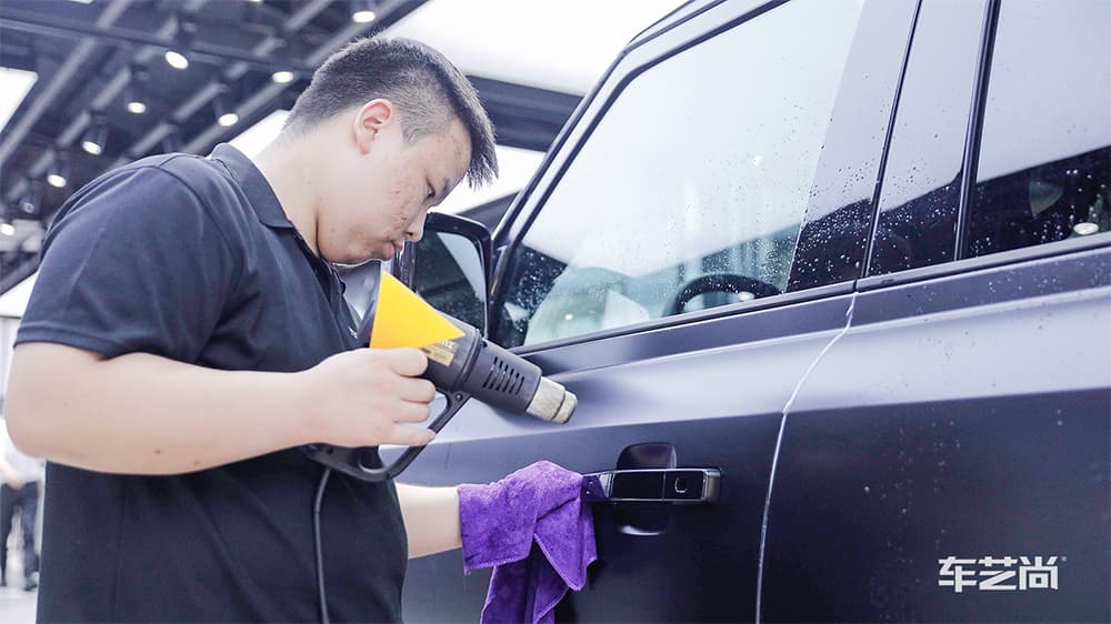 恒温烘烤细致收边