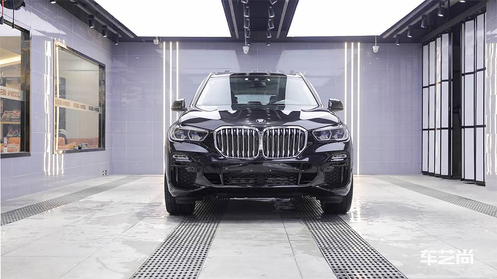 威固隐形车衣施工正脸展示