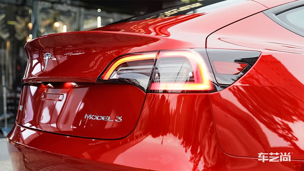特斯拉Modle3红色施工威固漆面保护膜过程及效果展示（图二九）