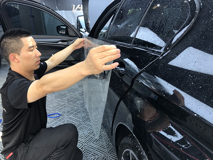 V10隐形车衣贴膜.jpg