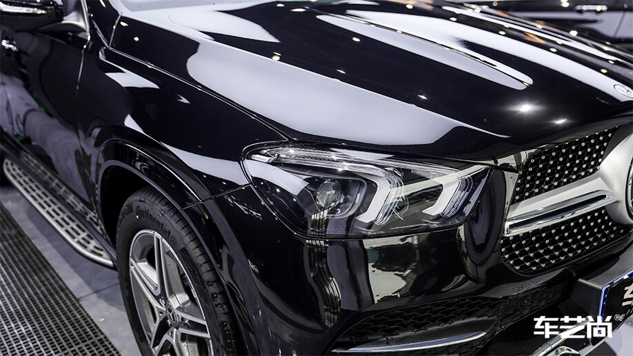 奔驰gle450贴隐形车衣后效果