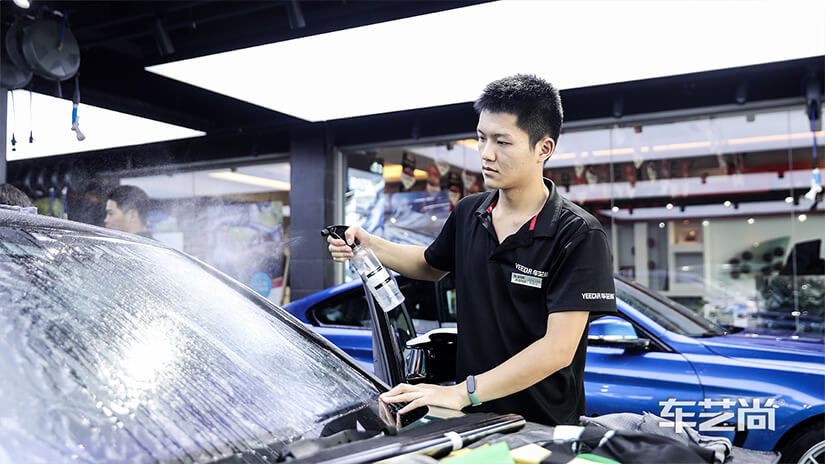 车艺尚施工隔热膜