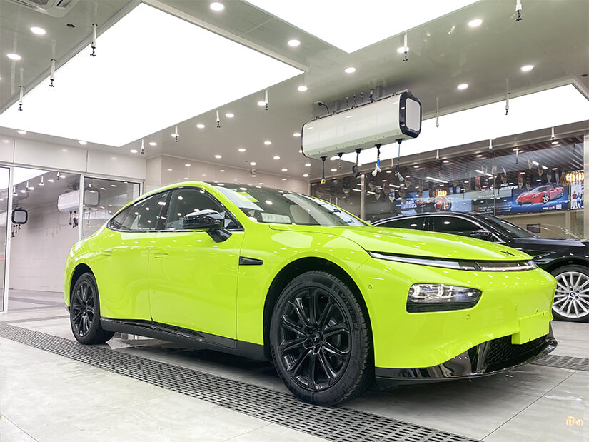 小鹏P7施工隔热膜后效果展示