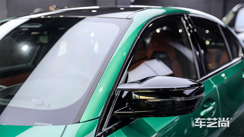 绿色宝马M3贴隔热膜效果