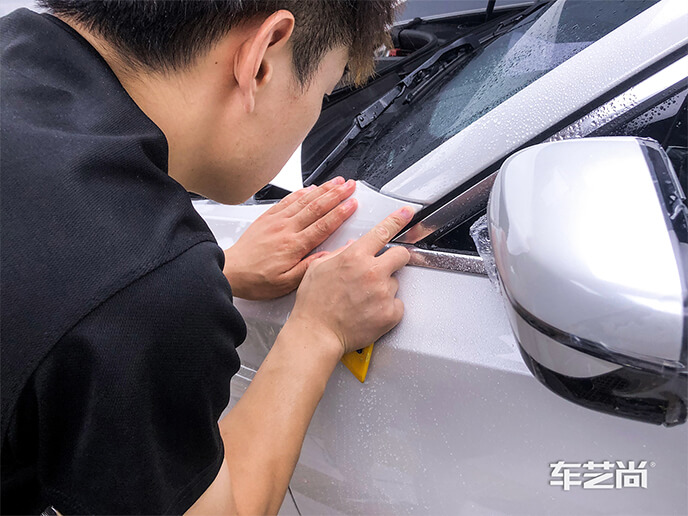 车艺尚贴膜施工