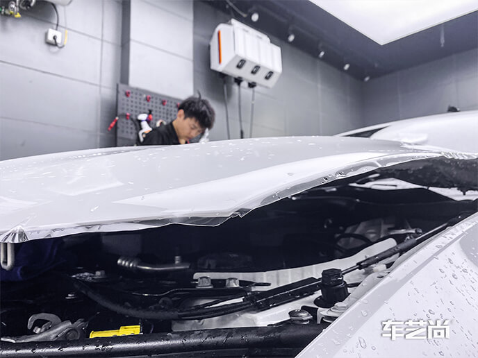 车艺尚贴膜施工