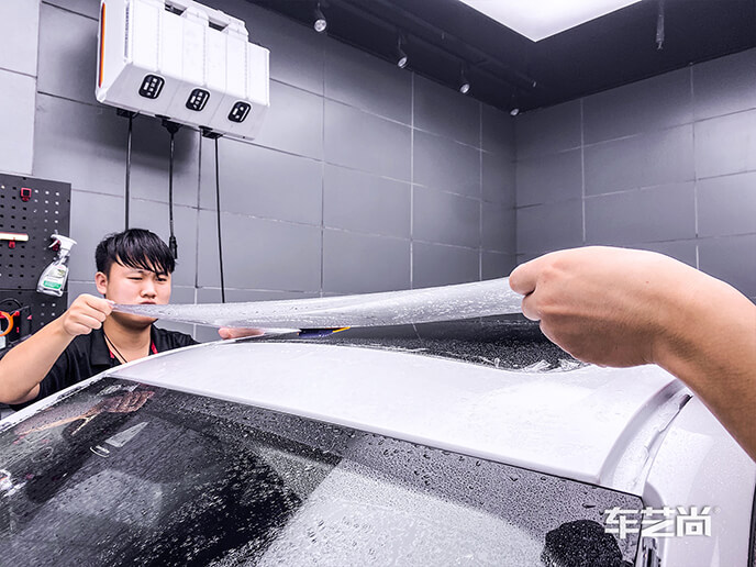 车艺尚贴膜施工