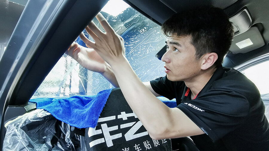 别克昂科威施工威固VK70+K35玻璃膜（图7）