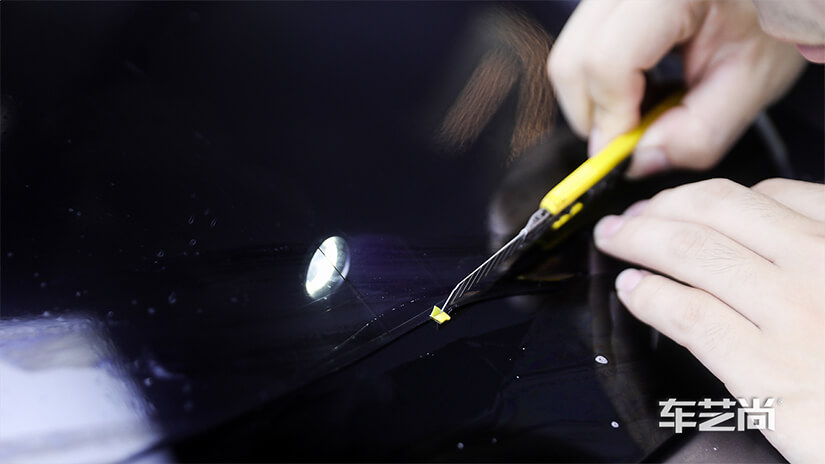 特斯拉model y黑色施工玻璃膜（图21）