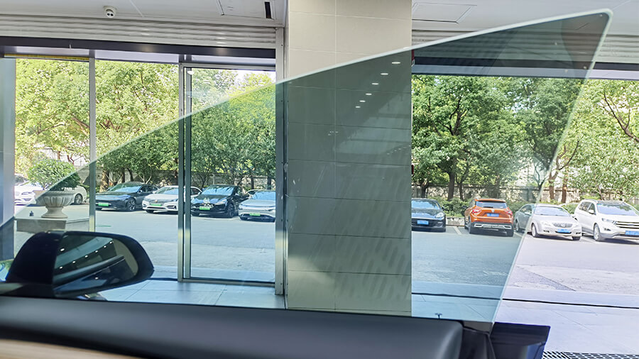 蓝色特斯拉3施工威固玻璃膜VK70+K15（图13）